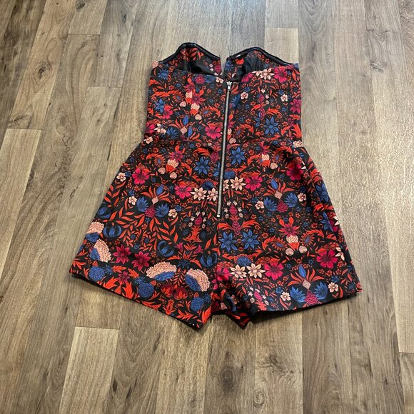 H&M Conscious Red Floral Strapless Romper Size 4 - Picture 3 of 10